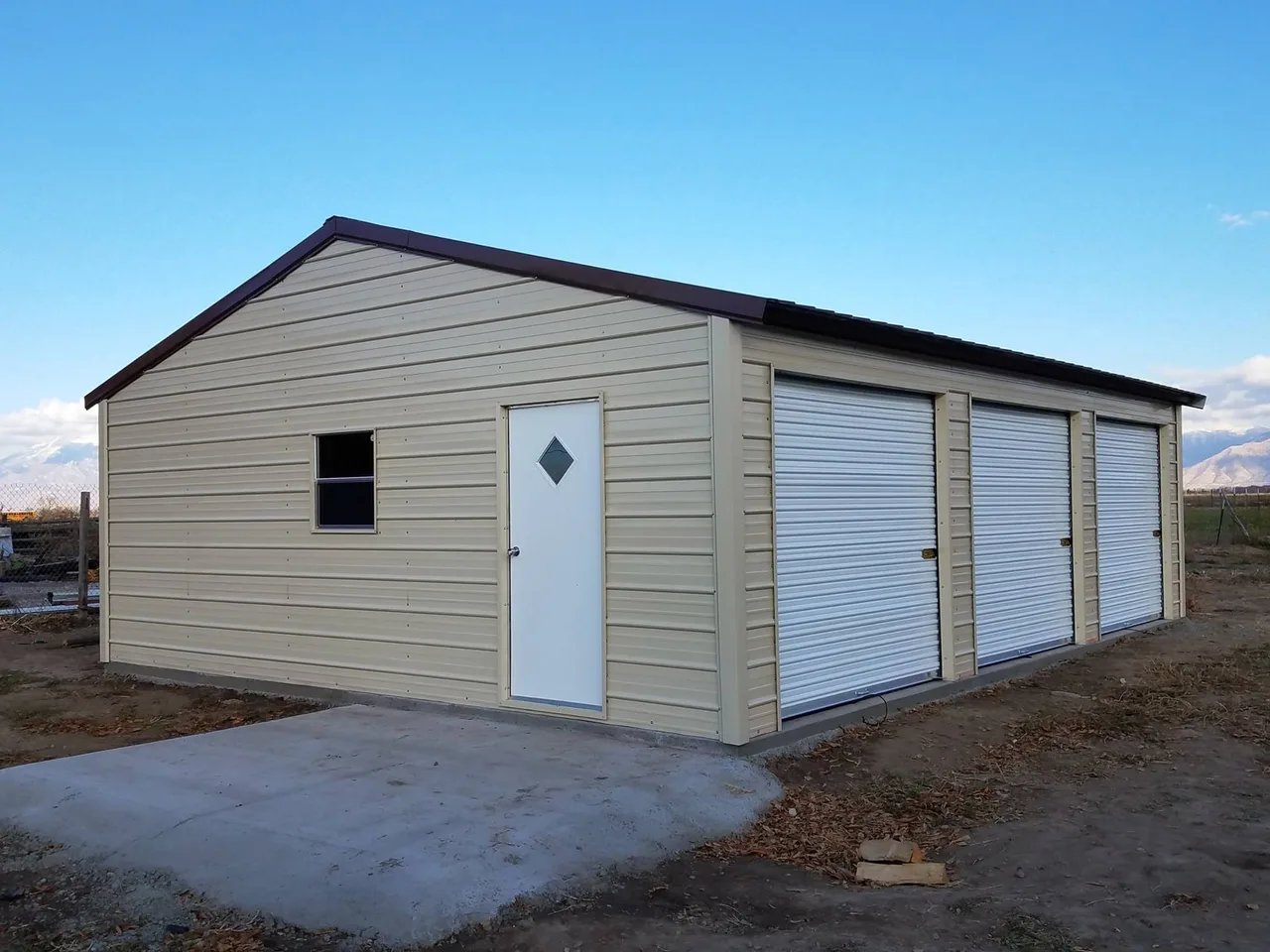 ec 203 three car side entry garage